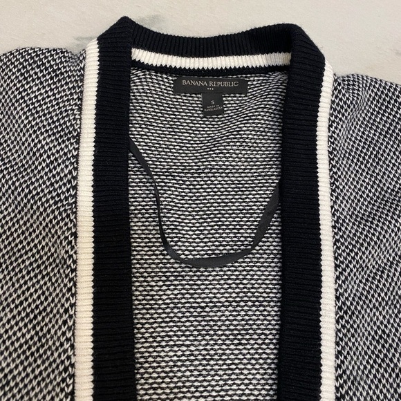 Banana Republic Sweater Cardigan Size Smalll Black White - Picture 2 of 12